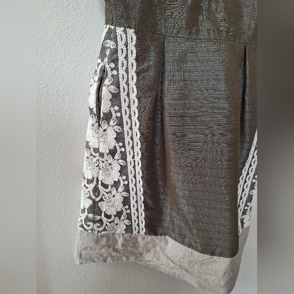 Anthropologie Moulinette Soeurs Mini Dress. Lace detailing. Womens size 4 - Picture 5 of 11